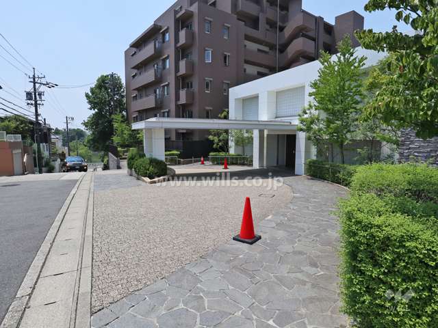 車寄せスペース