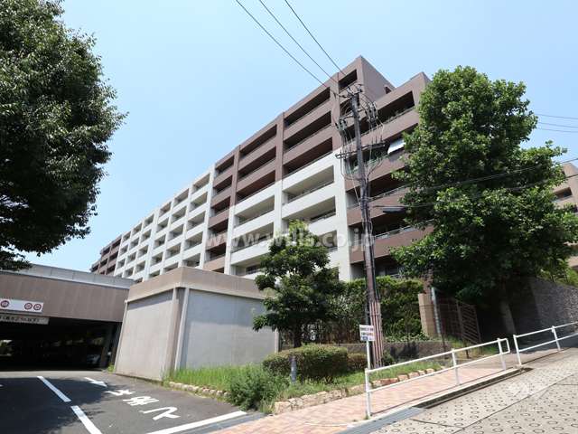パークシティ星ヶ丘サニーコートの外観（南側から）