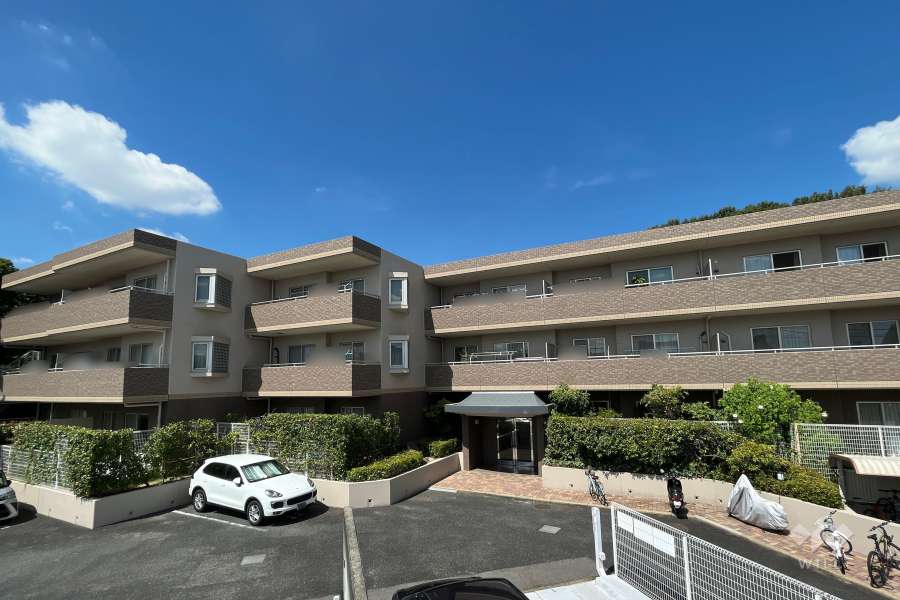 本郷の杜パークホームズの外観(南側から)