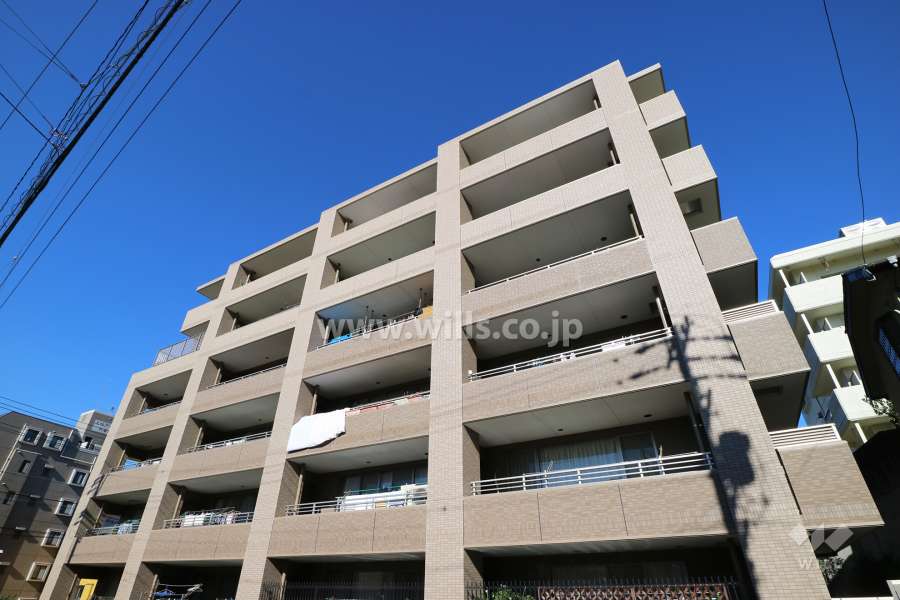 サンマンションアトレ名東中央の外観（南側から）