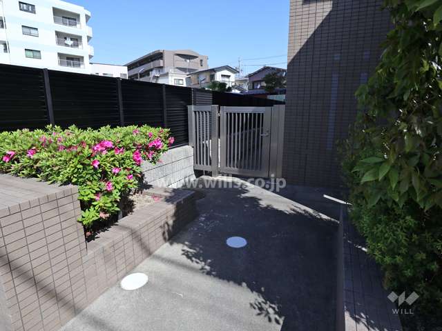 駐輪場入口