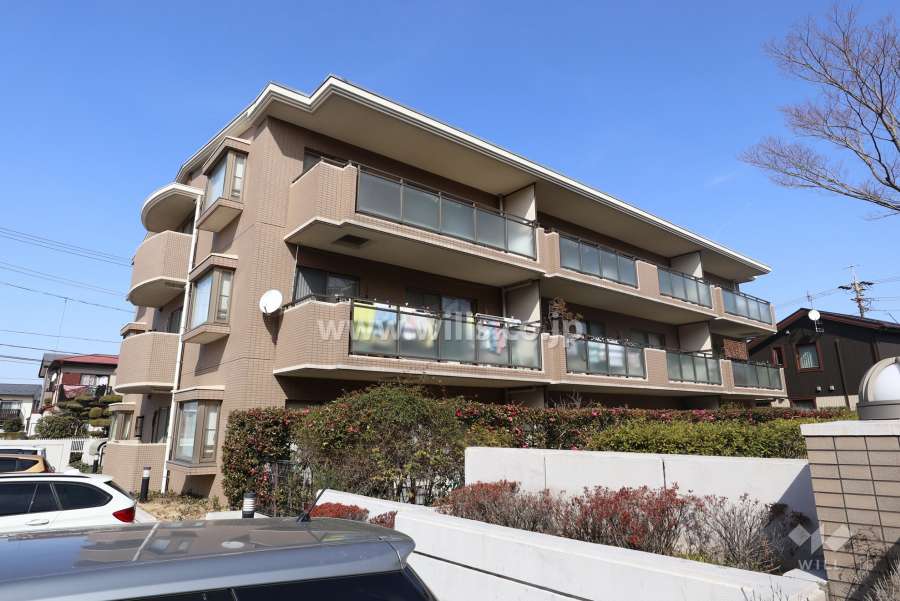 赤松台パークハウス弐番館の外観（南西側から）
