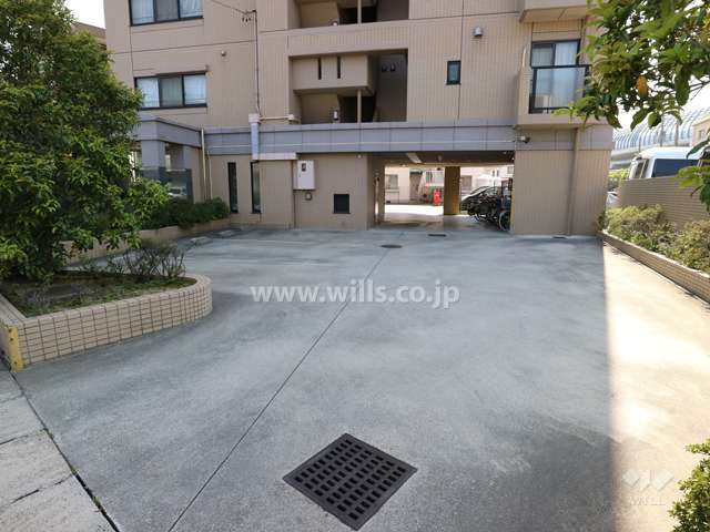 敷地内駐車場(屋外平面式)