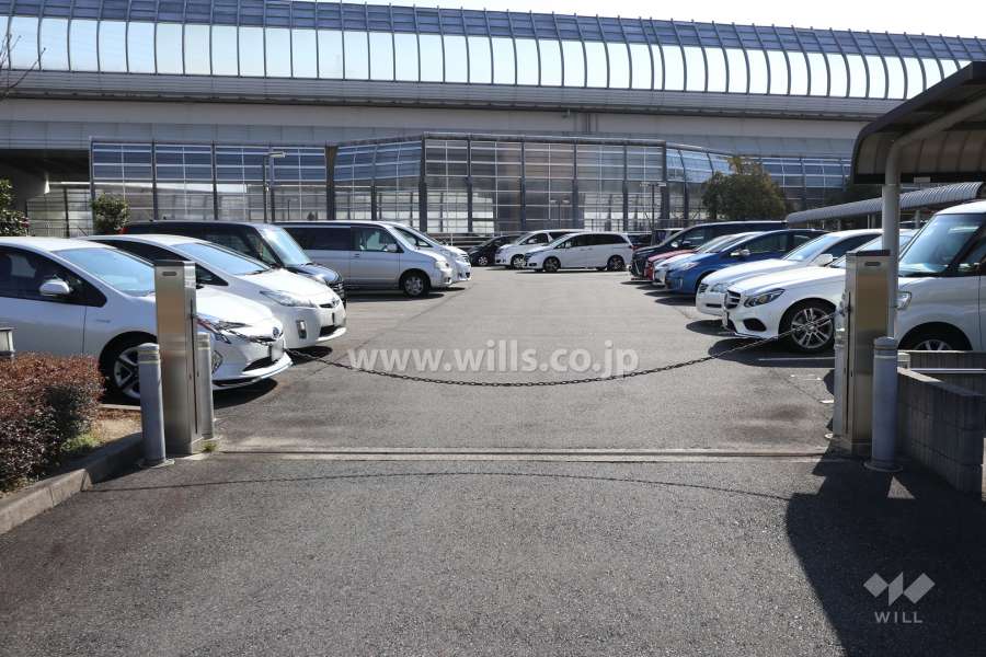 駐車場出入り口(リングシャッター付き)