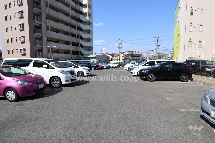 敷地内駐車場(屋外平面式)