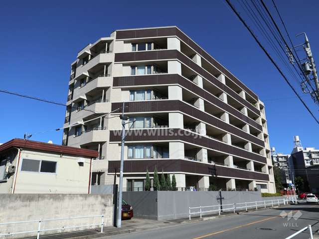 パークハウス社台の外観(南東側から)