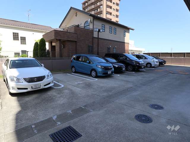 敷地内駐車場(屋外平面式)