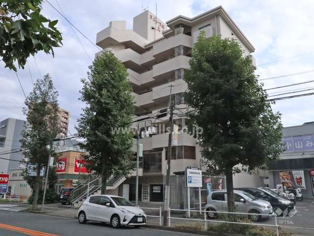 ユニーブル上社の外観(北西側から)