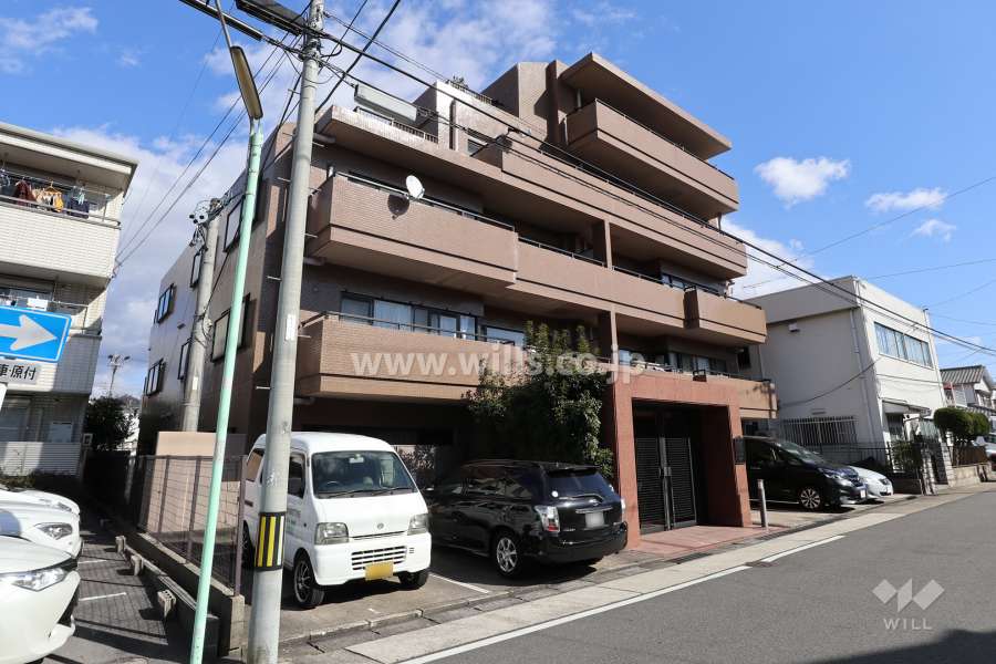 アクトピア名東の外観（西側から）