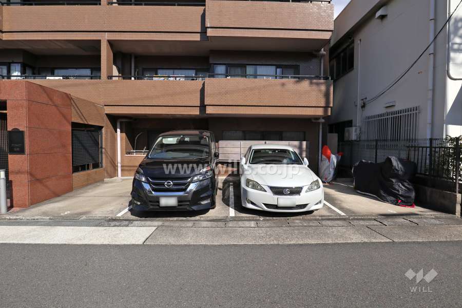 敷地内駐車場（屋外平面式）