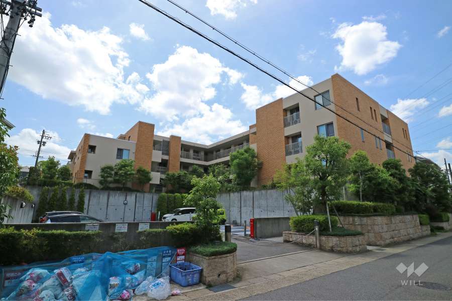 グランドメゾン上社ヒルズの外観（北西側から）
