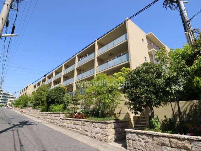 グランドメゾン扇町の外観(南東側から)