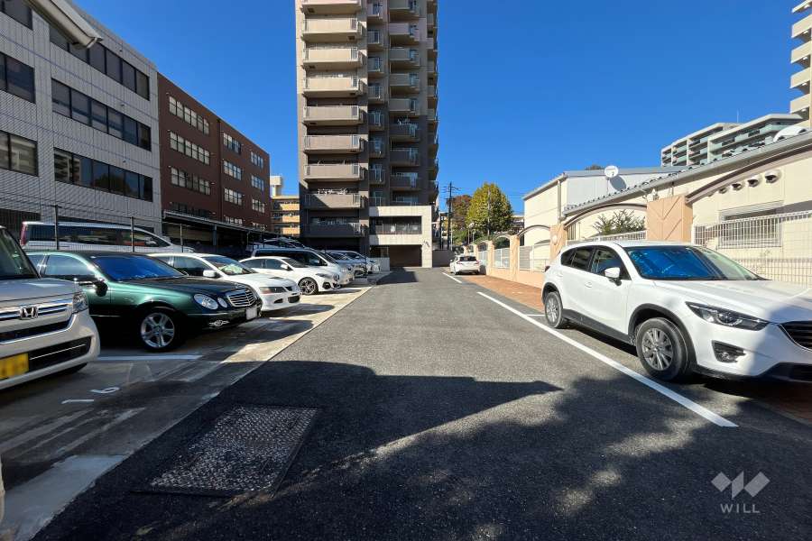 敷地内駐車場（屋外平面式）