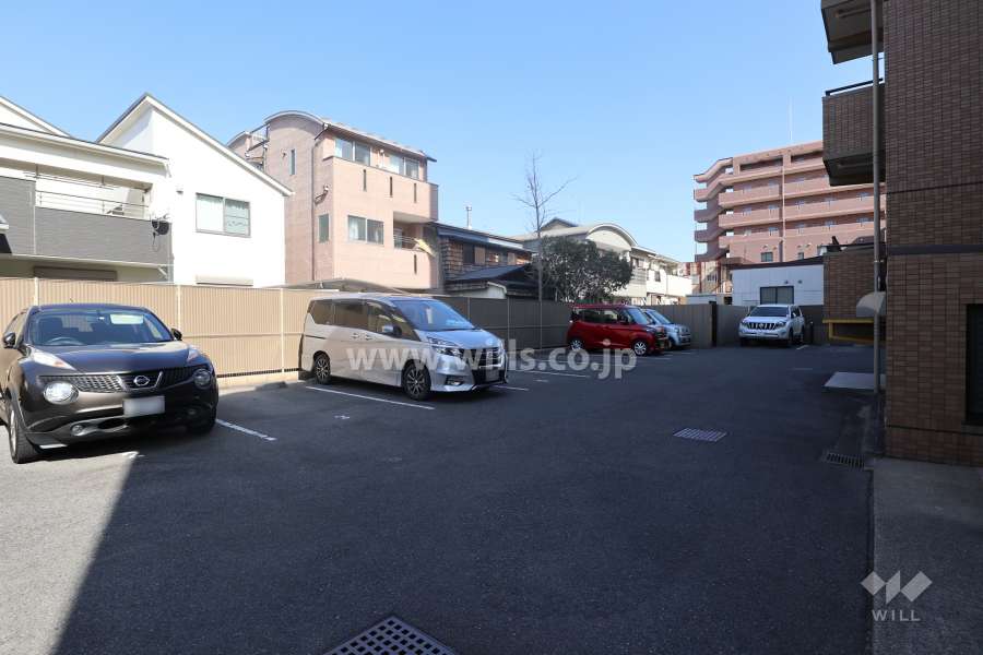 敷地内駐車場（屋外平面式）