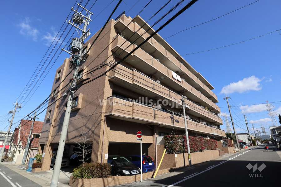 ライオンズマンション香流第3の外観（南西側から）