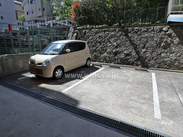 敷地内駐車場(屋外平面式)