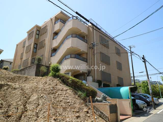 ライオンズマンション扇町の外観(北東側から)