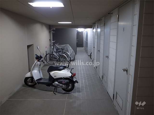 駐輪場、バイク置き場