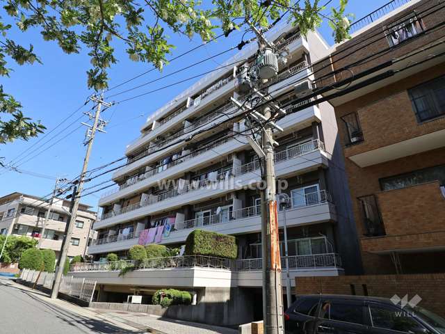 メゾン神丘の外観(南東側から)