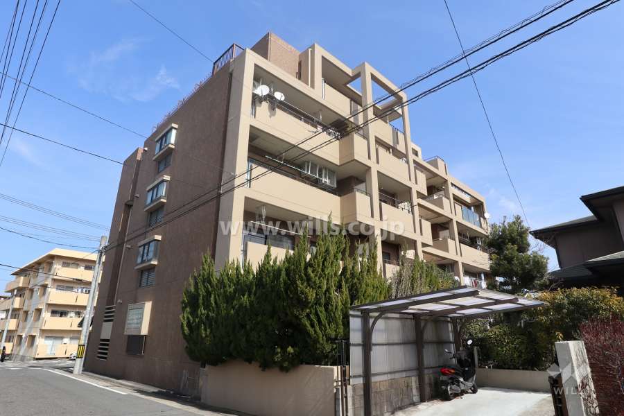 三旺マンション第6上社の外観（南西側から）