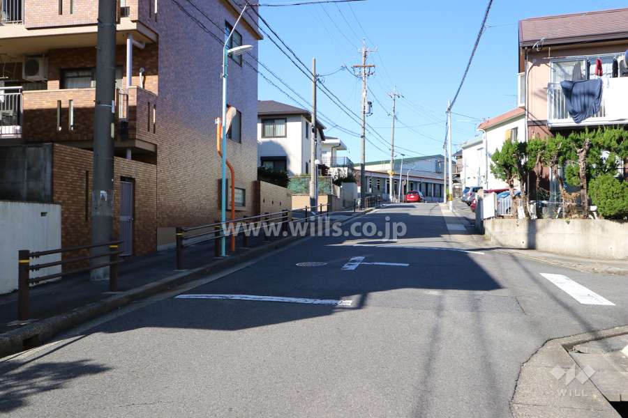 敷地西側前面道路