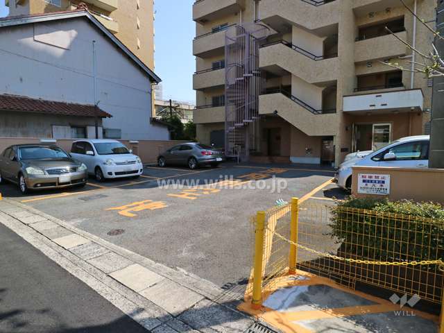 敷地内駐車場(屋外平面式)