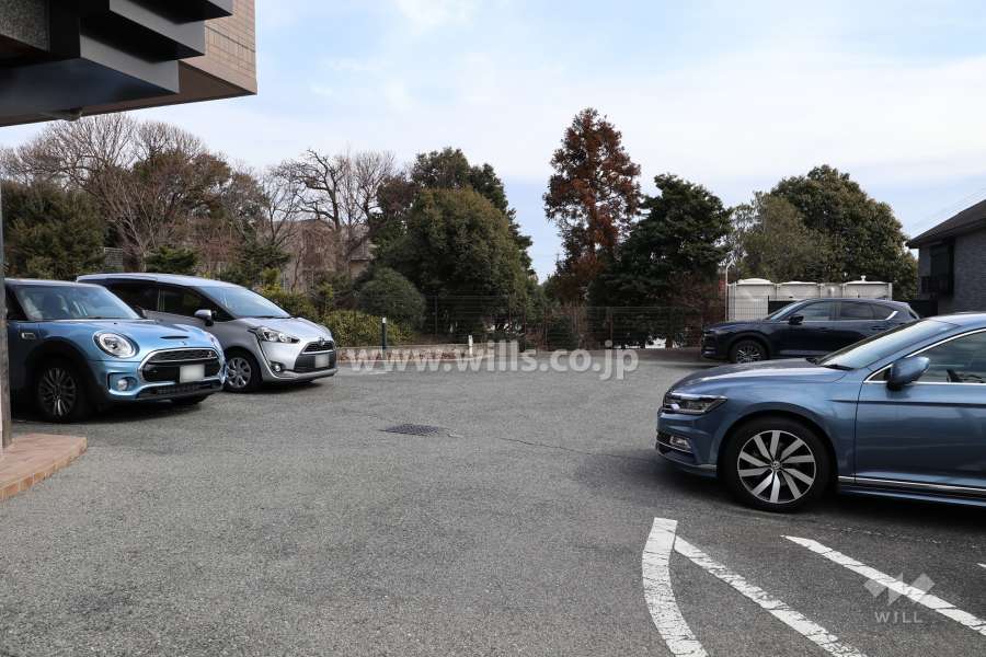 敷地内駐車場（屋外平面式）