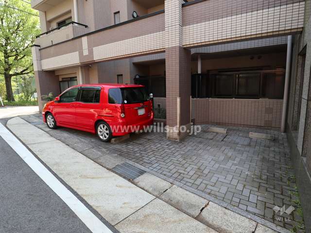 敷地内駐車場(屋外平面式)