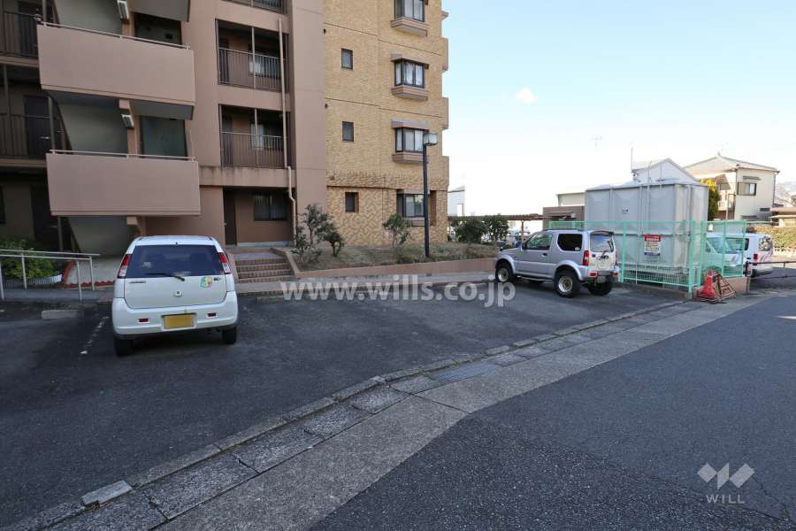 敷地内駐車場（屋外平面式）