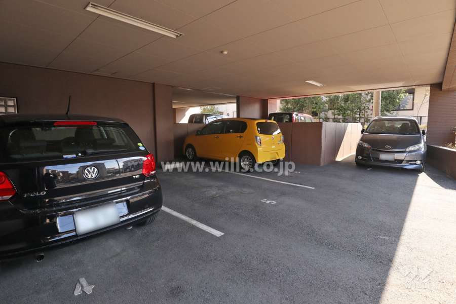 敷地内駐車場（屋内平面式）