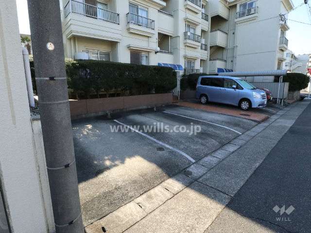 敷地内駐車場(屋外平面式)