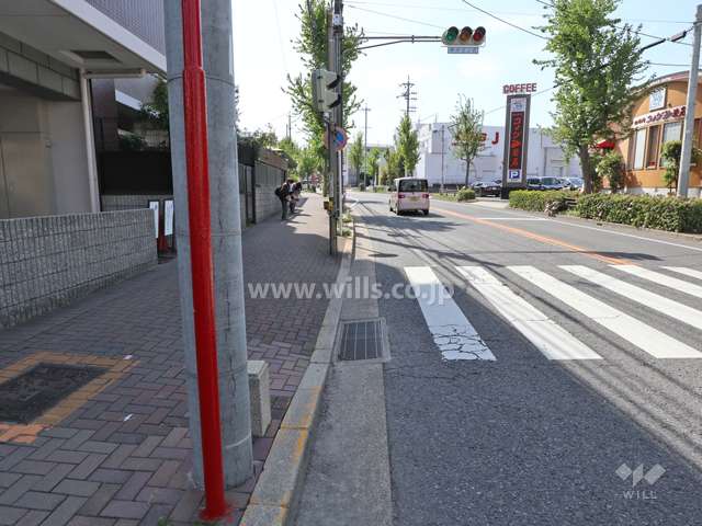 敷地南西側の前面道路