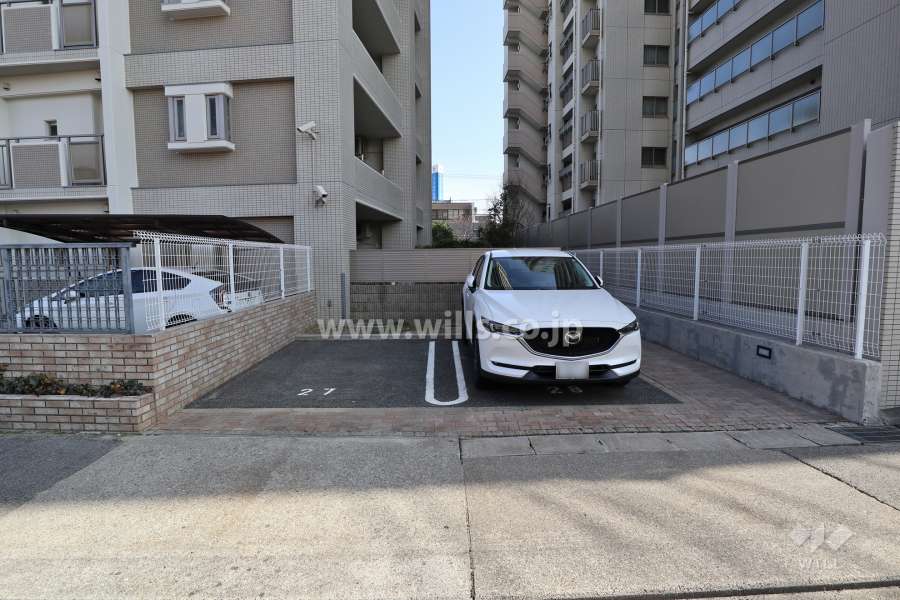 敷地内駐車場（屋外平面式）