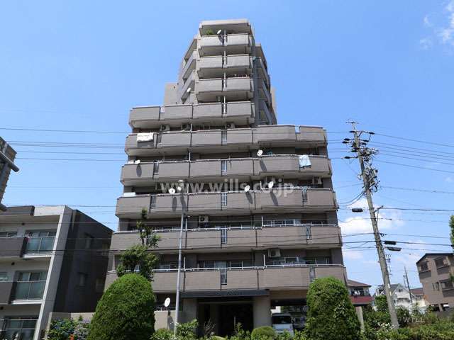 グローリアス香流の外観（南側から）