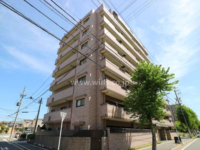 宝マンション名東貴船の外観（南西側から）