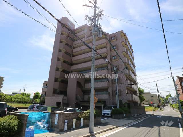 宝マンション名東貴船の外観（北西側から）