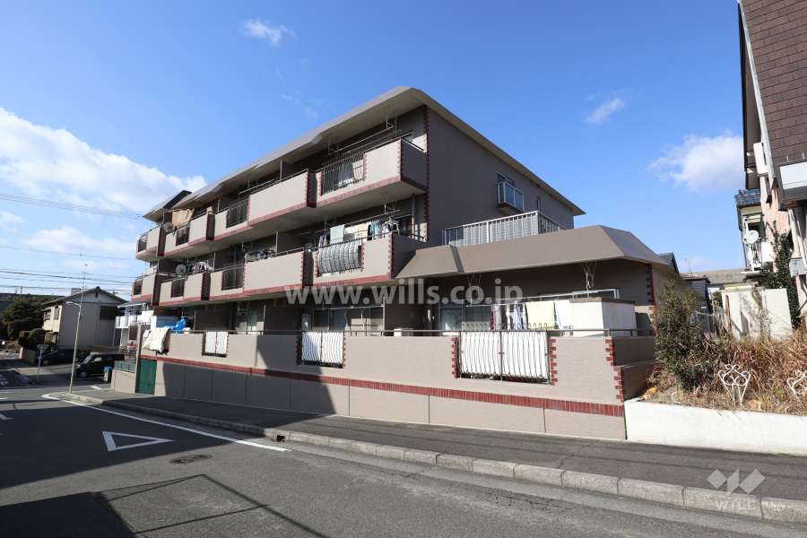 第2ロイヤル藤ヶ丘の外観（東側から）