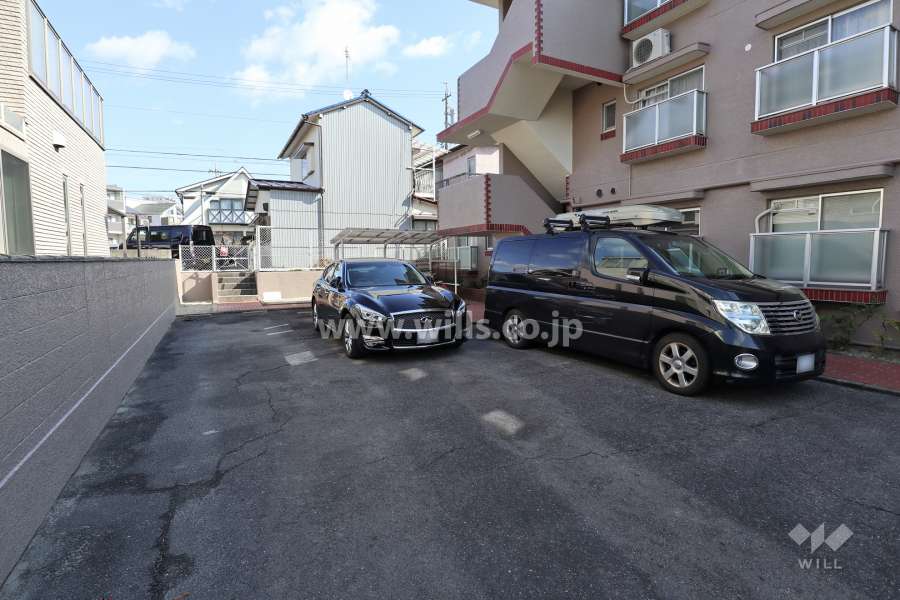 敷地内駐車場（屋外平面式）