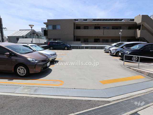 敷地内駐車場(屋外平面式)