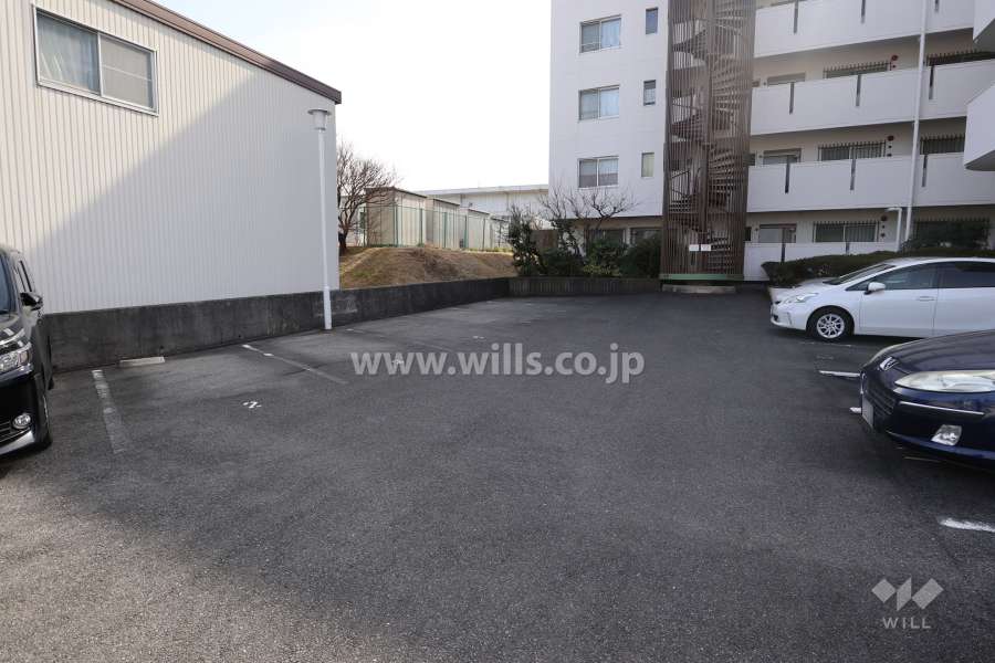 敷地内駐車場（屋外平面式）