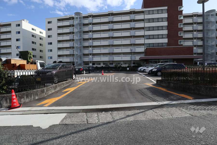 駐車場出入口
