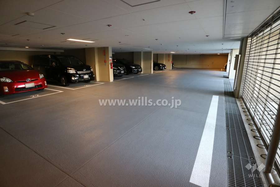敷地内駐車場（屋内平面式）