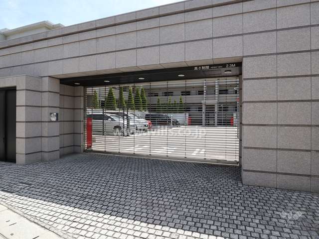 駐車場入口