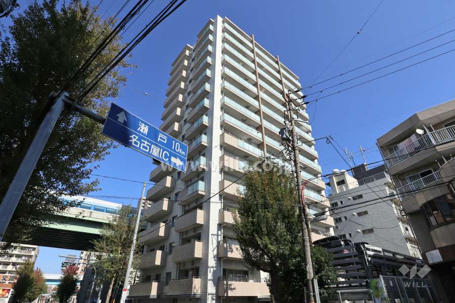プラウド本郷の外観(西側から）