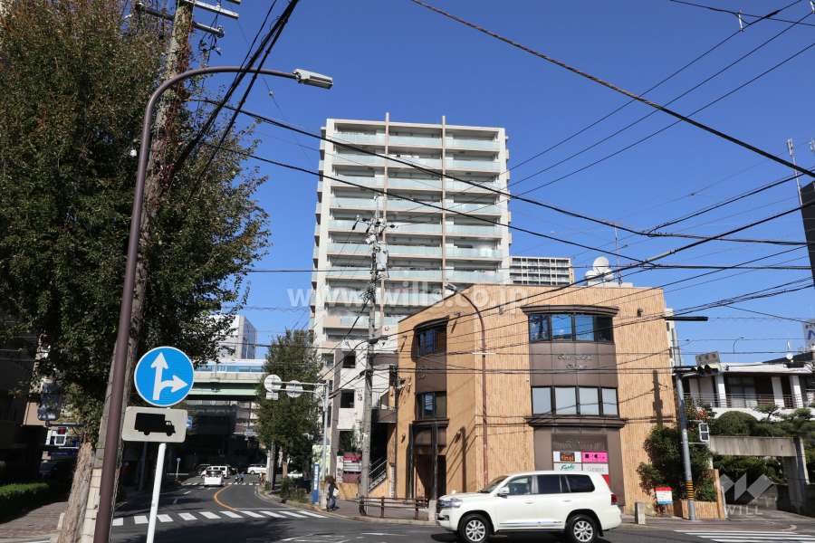 プラウド本郷の遠景(南側から）