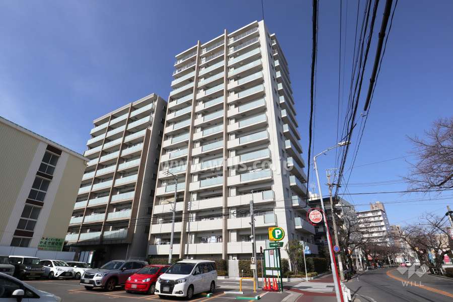 プラウド藤が丘テラスの外観（南東側から）