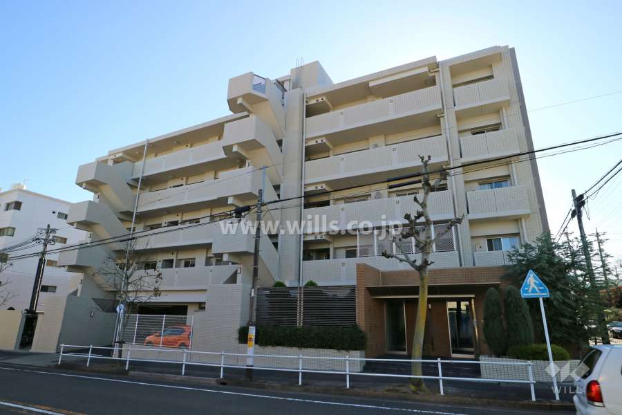 プラウド名東藤森の外観（北側から）