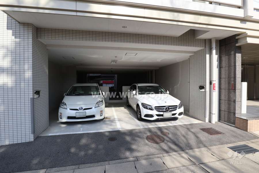 敷地内駐車場（屋内平面式）