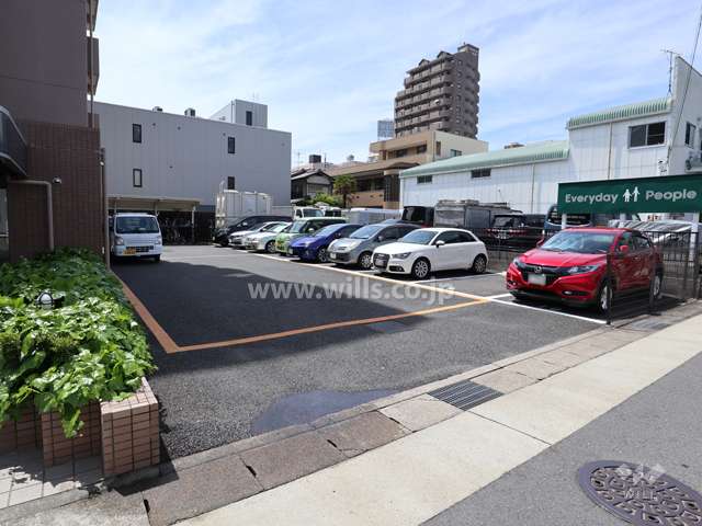 敷地内駐車場(屋外平面式)