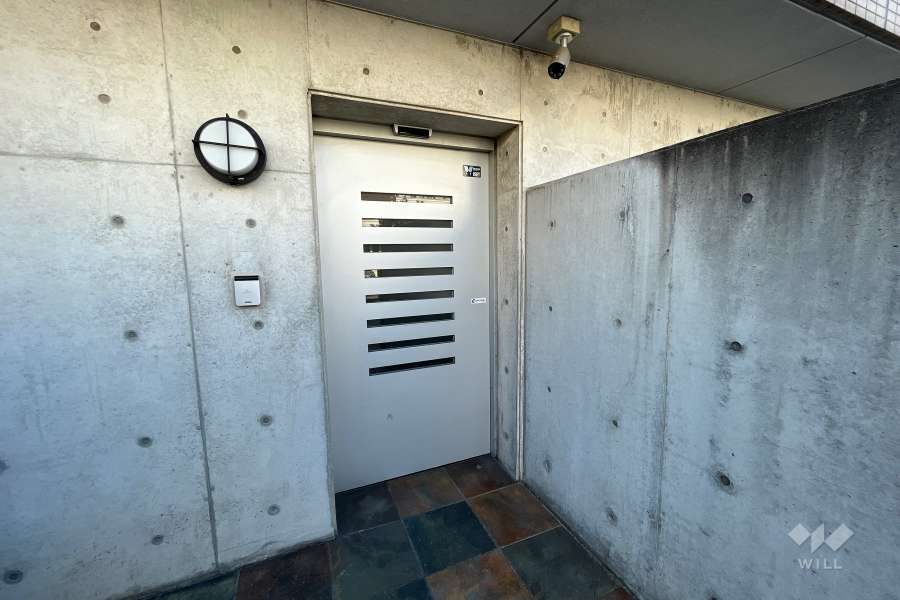 駐輪場の出入口